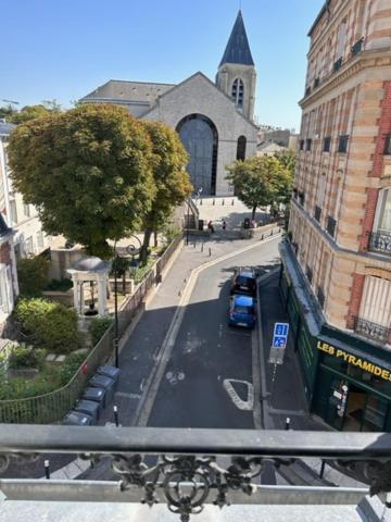 Appartements Sympas Et Confortables Proche De Paris نانتير المظهر الخارجي الصورة