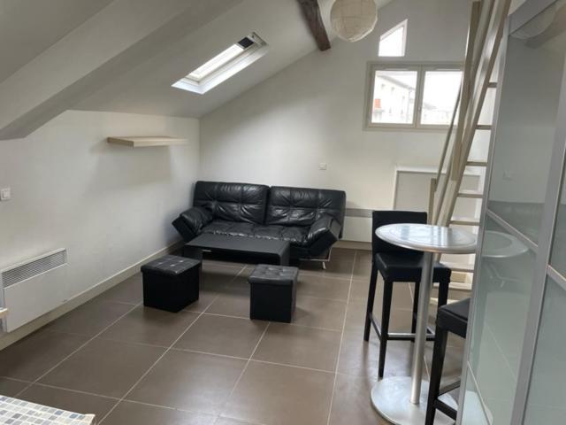 Appartements Sympas Et Confortables Proche De Paris نانتير المظهر الخارجي الصورة